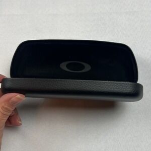 Oakley Eyeglasses Sunglasses Case Clamshell Hard Protective‎ Black